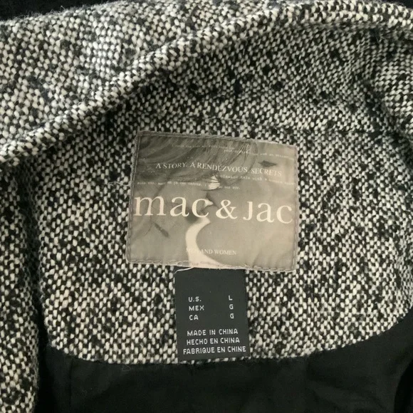 Cute Coat - Picture 2 of 2